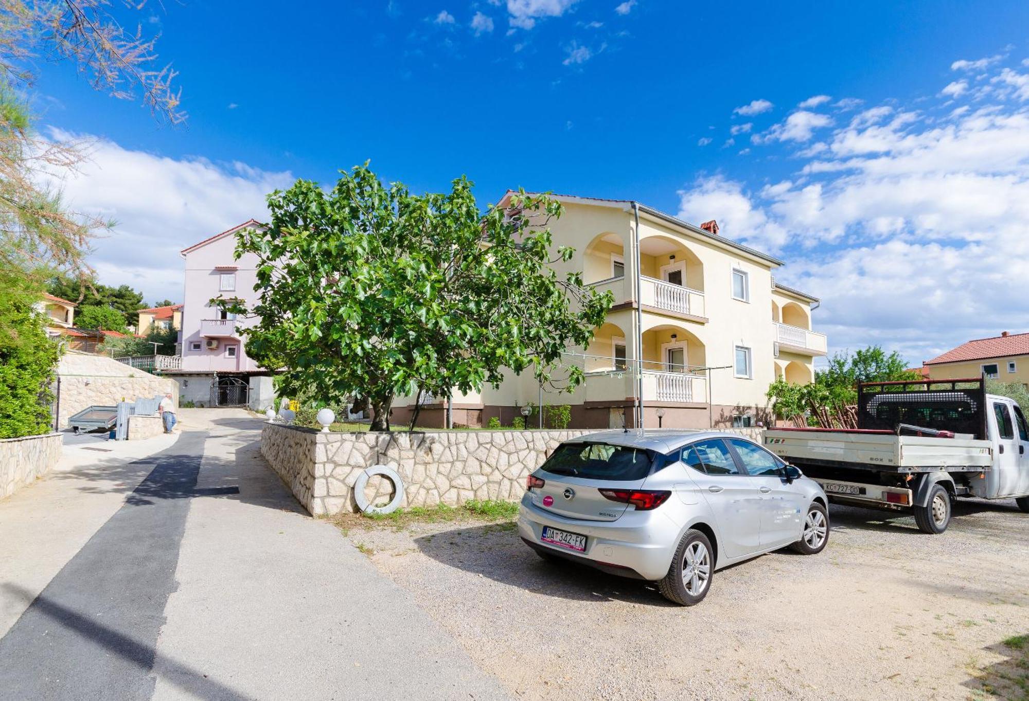 Apartments Alex Lopar Exterior photo